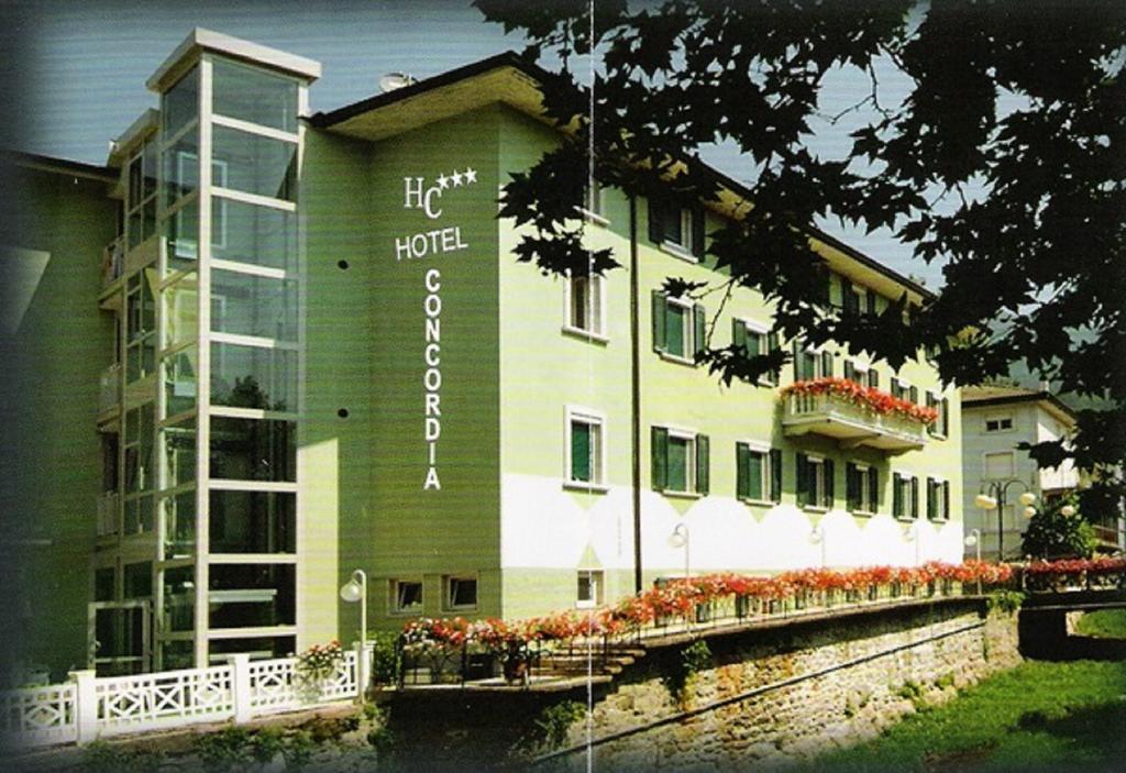 Hotel Concordia Levico Terme Esterno foto