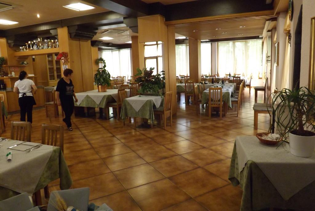 Hotel Concordia Levico Terme Esterno foto