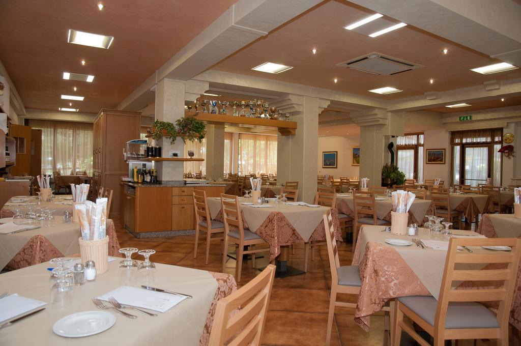 Hotel Concordia Levico Terme Esterno foto