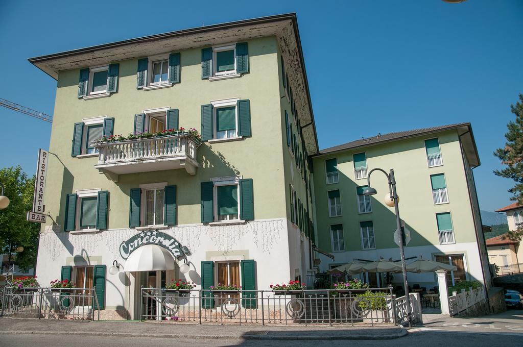 Hotel Concordia Levico Terme Esterno foto
