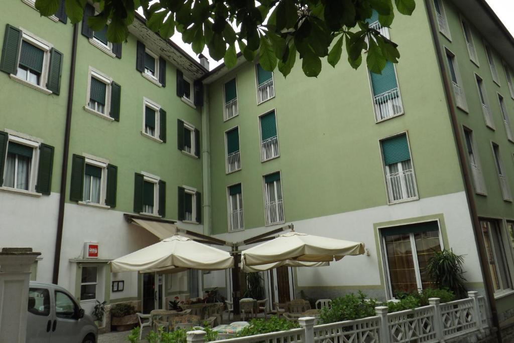 Hotel Concordia Levico Terme Esterno foto